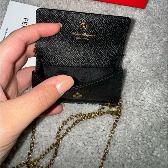 Salvatore Ferragamo Card Case with Crossbody 💛🖤 - Picture 4 of 6